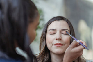 How Long-Lasting Formulas Support Professional Makeup Artists
