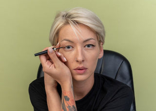 High-Performance Eyeliners Complement Brow Framing Techniques