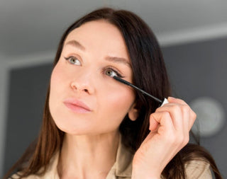 Professional Mascara Complements Natural Lash Lifts